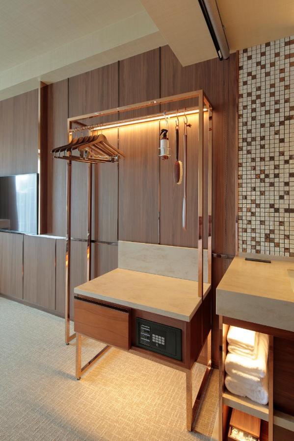 Candeo Hotels Kyoto Karasuma Rokkaku Екстер'єр фото